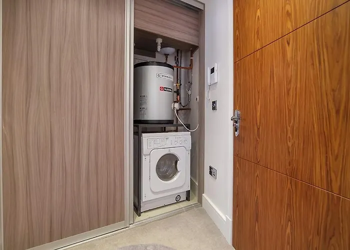 55 Cocoa York, Free Parking Onsite * York