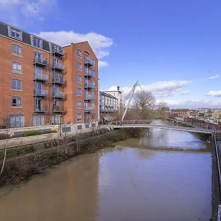 55 Cocoa York, Free Parking Onsite Apartmán York